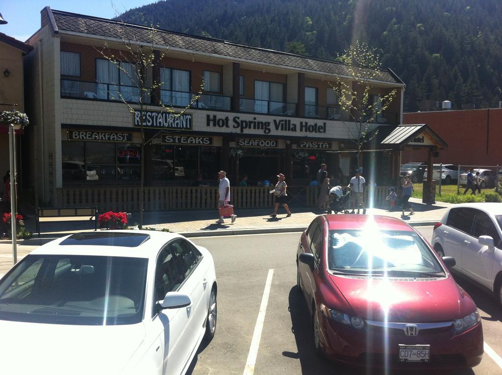 Spring Villa Hotel Harrison Hot Springs Eksteriør billede