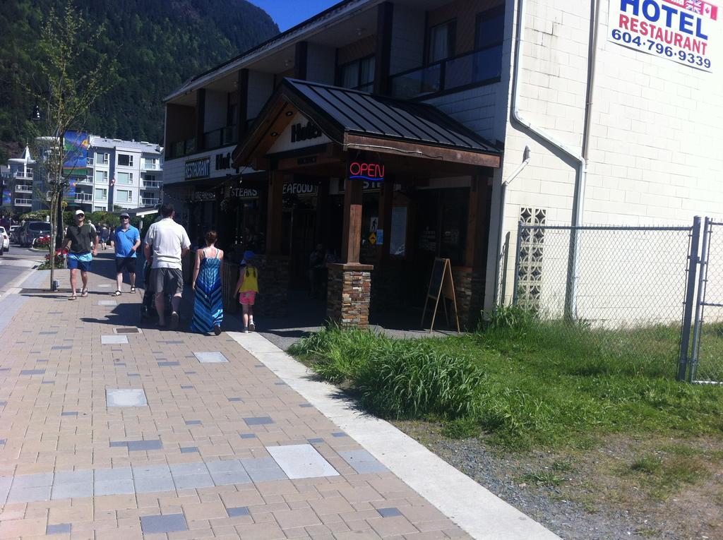 Spring Villa Hotel Harrison Hot Springs Eksteriør billede