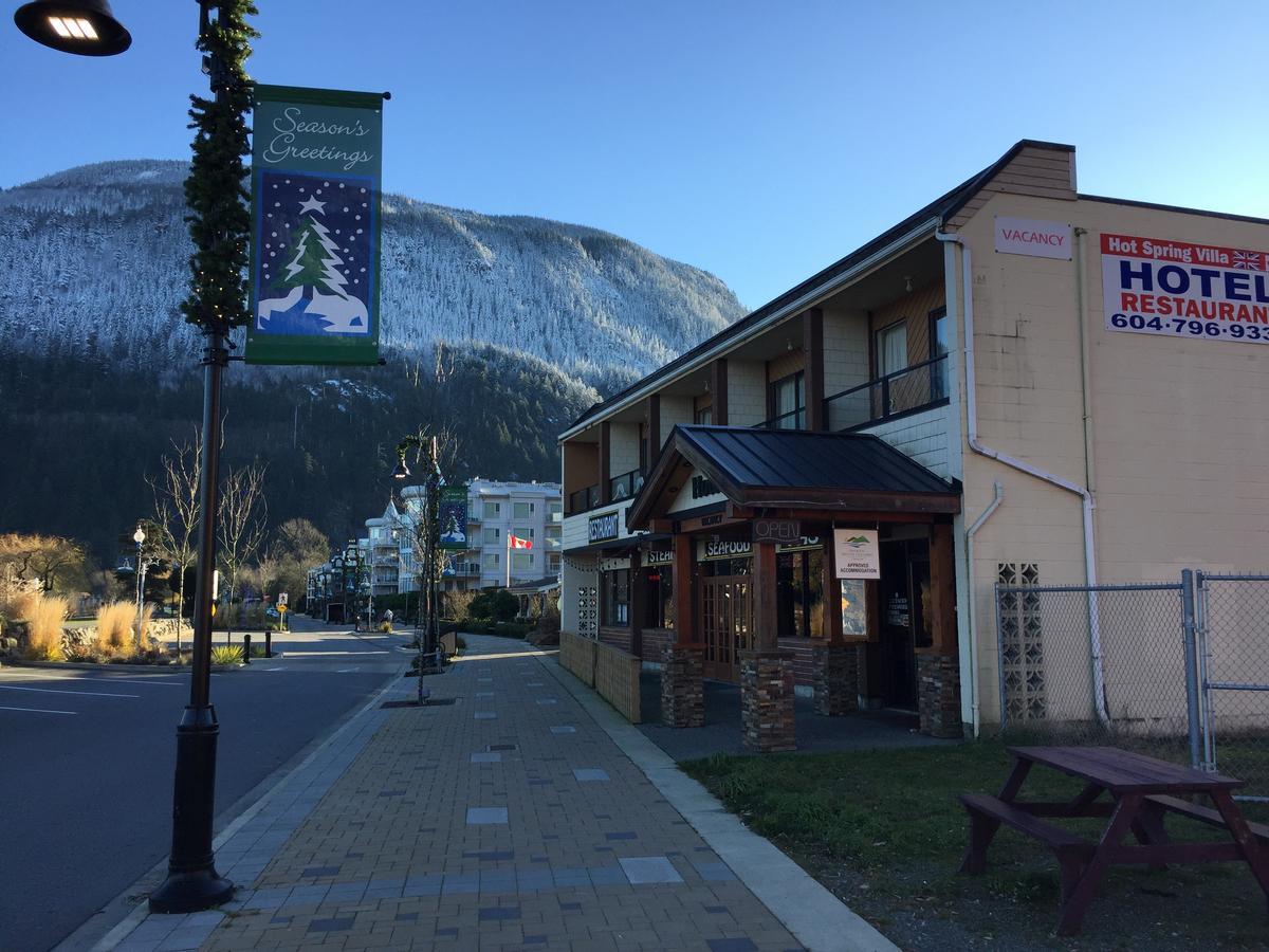Spring Villa Hotel Harrison Hot Springs Eksteriør billede